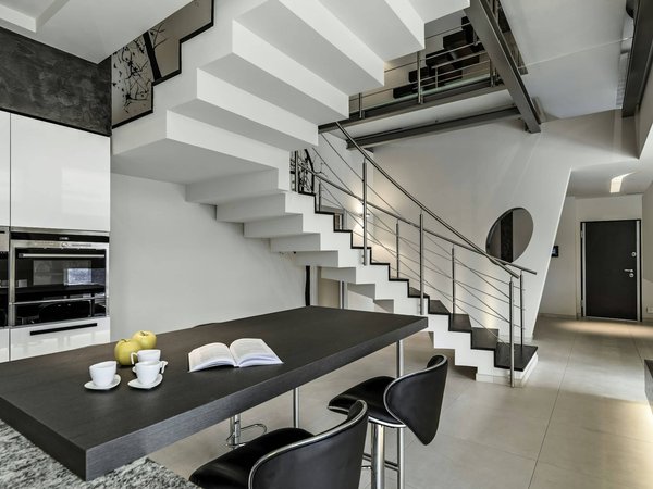 Quel type de carrelage choisir pour un escalier intérieur ?